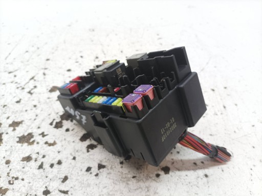 Module fusibles 2B0Z4010F 1.2 B Opel Corsa V (2014- ) E