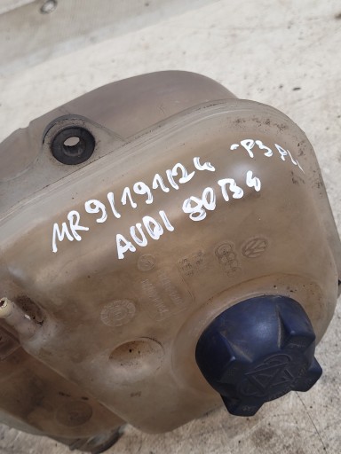 Scheibenwaschbehälter OE 8A0121403A AUDI 80 B3