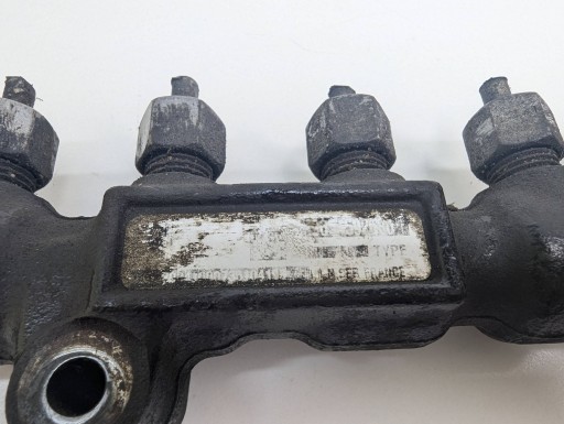 FORD PEUGEOT 1,6 HDI Rampe injection 9654592680