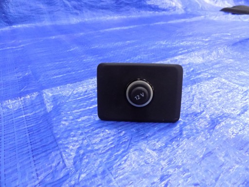 ZAPALNICZKA Adaptateur 12V VW CRAFTER II MAN
