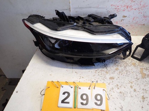 light front front right VW ID7 2023- FULL LED 14B941036B