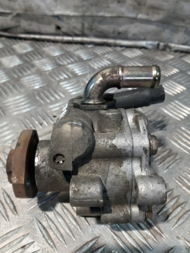 servo pump KYB 90 BAR 1J0422154B VW GOLF IV 1.6