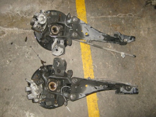 swing of the pivot rear part Toyota Rav4 Rav 4 Rav-4 06-13