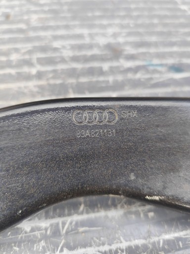 AUDI Q3 II 83A staffa parafango sinistro 83A821131