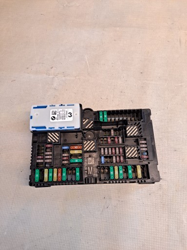 Блок запобіжників bmw g30 g31 530e 8713127