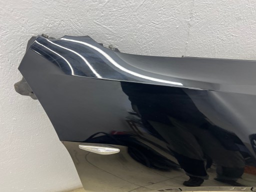BMW X5 E70 před LIFTEM blatník pravý předek 475/9 BLACK SAPPHIRE METALLIC