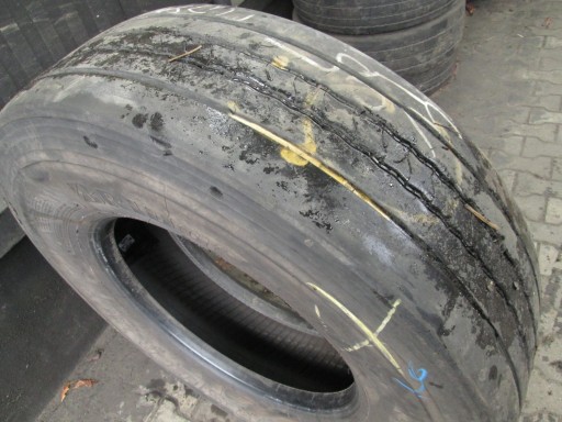 315 / 80R22,5 Bridgestone R-STEER 001 передняя шина