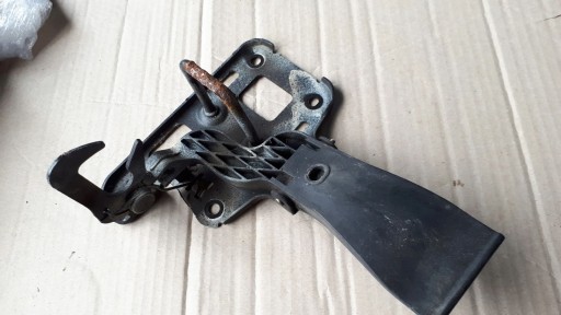 A4 B8 S4 lock RYGIEL bonnets 8T0823480 A5 S5