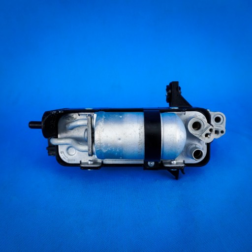 KONDENZÁTOR a klímának BMW 5 G30 530ix 64509891030 9891030 25km