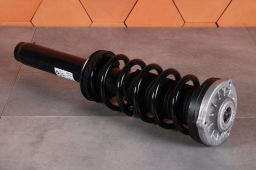 BMW 5 G30 G30 LCI shock absorber left front front XDRIVE 6866607 15 km !!!