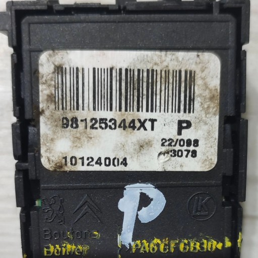 Peugeot 508 II 22r 1.2 right side Przyciski of control seat