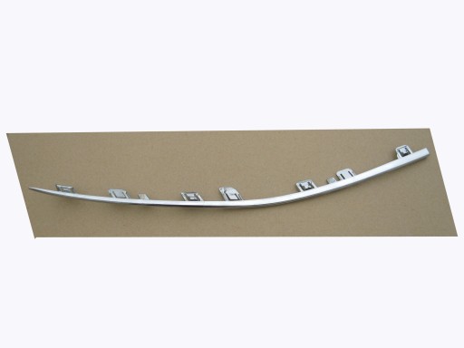 Молдинг правий хром переднього бампера MERCEDES W206