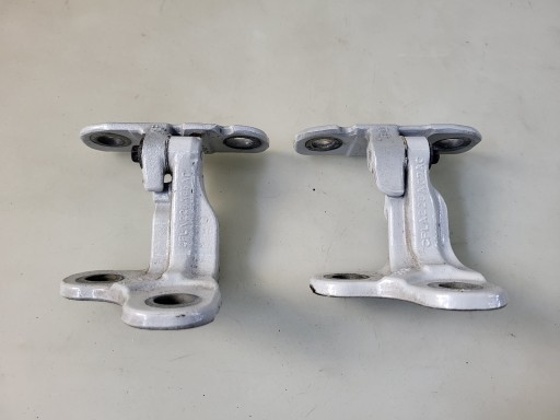 hinges door left rear part left rear. LRC JAGUAR XF II X260 sedan