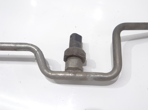 vedení hadice klimatizaci BMW E60 E61 306D4 6982863