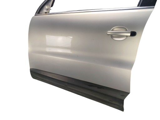 door left front VW TIGUAN and 5N LAK: LR7L (07-11)