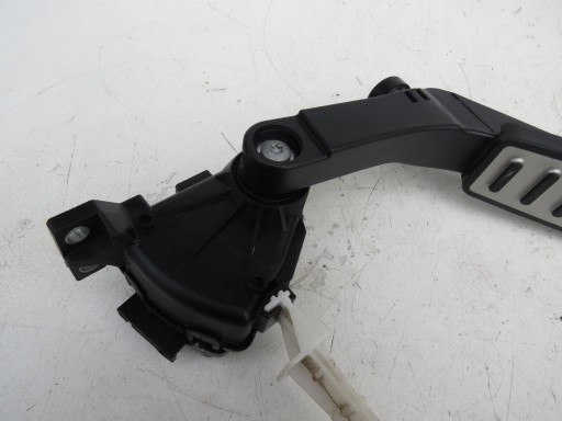accelerator pedal PORSCHE CAYENNE and 7L5 4.8 V8 6PV00802624