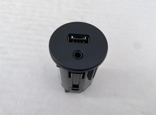 IVECO DAILY DUCATO BOXER JUMPER 14- Adaptateur AUX USB du tableau de bord KONSOLE