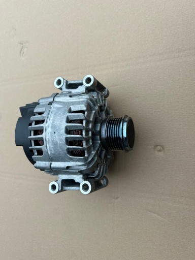 Audi a3 s3 8y q3 vw golf 8r 2.0 tfsi генератор в комплекті 06k903026c 140a