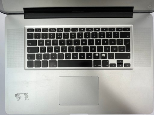 Laptop Apple MACBOOK A1297 17 