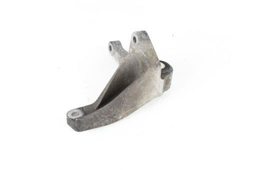 8V41-6P093-BA - ЛАПА КОРОБКИ ПЕРЕДАЧ FORD KUGA MK1 2.0 TDCI 08-12