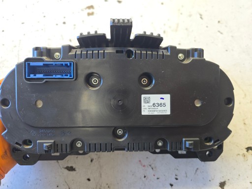 OPEL CORSA E dials dials EUROPA 39056365 petrol