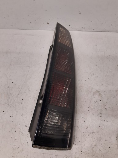 Feux phare Droite Arrière 89071145 Opel Meriva A