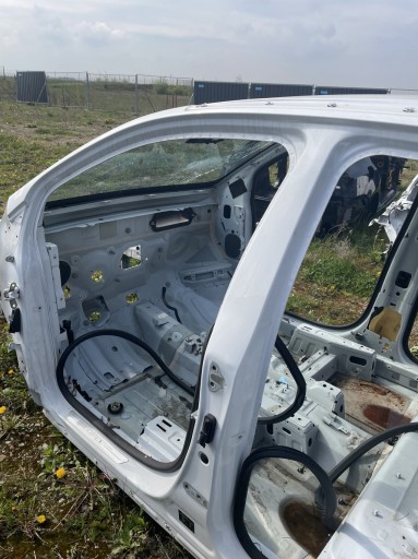 LONGHERONE PARAFANGO SINISTRA DESTRA POSTERIORE QUARTO LONGHERONE MINIGONNA RIVESTIMENTO MONTANTE OPEL MOKKA A 15R