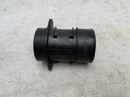 RENAULT NISSAN flow meter 1.5 DIESEL 8200682558