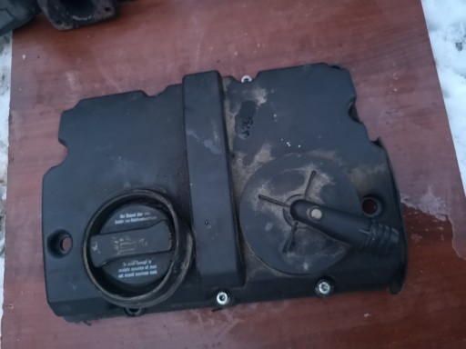Кришка клапана vw lupo 1.2 tdi 045103475a