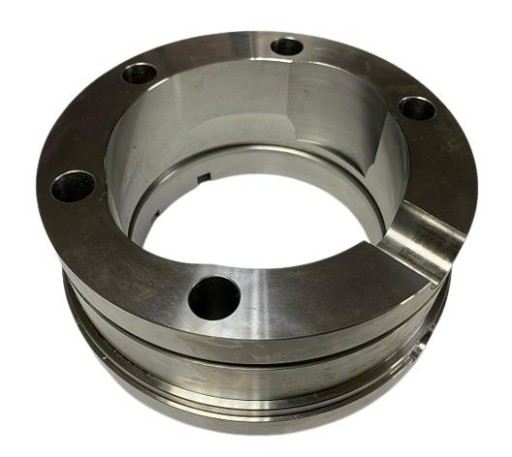 Z12815 - КОРПУС ПОДШИПНИКА РЕЖУЩЕГО БАРАБАНА JOHN DEERE, СЛЕВА