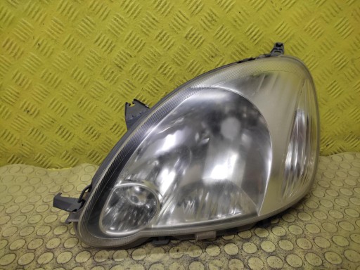 TOYOTA YARIS und REFLEKTOR licht links vorne 811500D08000