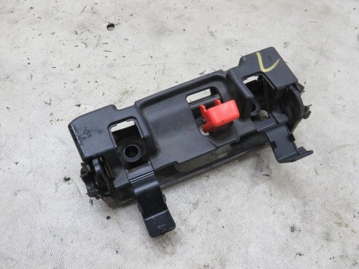 КРЕПЛЕНИЕ СИДЕНЬЯ ЛЕВОЕ 3 РЯД LAND CRUISER 120