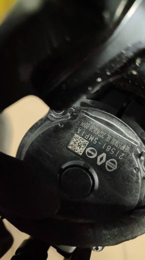 zusätzliche wasserpumpe Alpine A390 215815MP1A