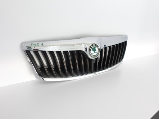 SKODA OCTAVIA 2 II 1Z LIFT 08-13 grill grille *damaged*