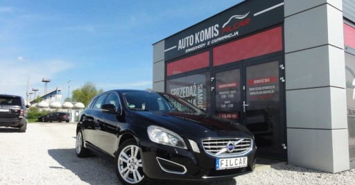 Volvo V60 I Kombi 2.0 T5 240KM 2011