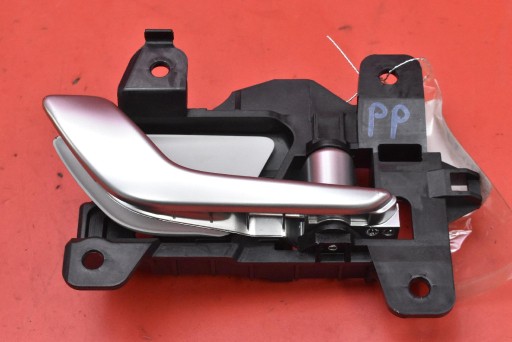 handle inner right front CHROM 82623-BE010 HYUNDAI KONA 2 II 22