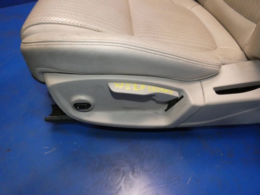JAGUAR XF II X260 seat driver´s left front leather WENTYLACJA GRZANIE