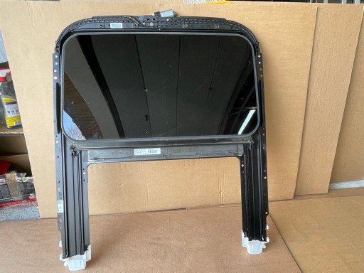 4G5877255A - AUDI A6 C7 седан люк S-LINE