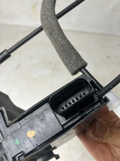 lock door right front PEUGEOT 308 T9 9807954280
