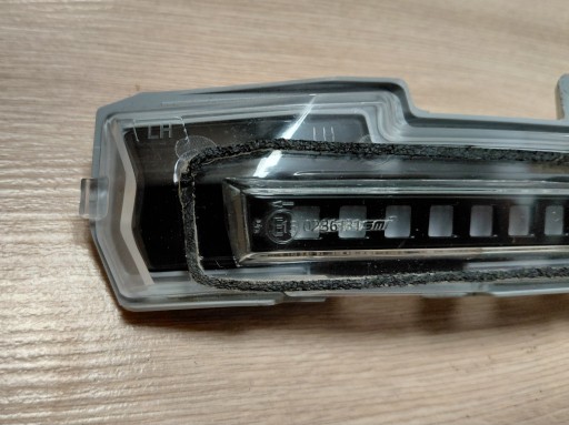 HYUNDAI IONIQ 5 od 2021r- indicator LED of left mirrors EUROPA OE