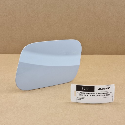 KLAPKA GNIAZDA LADOWANIA VOLVO EX30 EX30 CC Farbe CLOUD BLUE