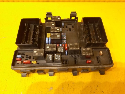 EB3T 14D068 - Ford Ranger V 16 КОРОБКА КОРОБКА ЗАПОБІЖНИКІВ EB3T-14D068-FB