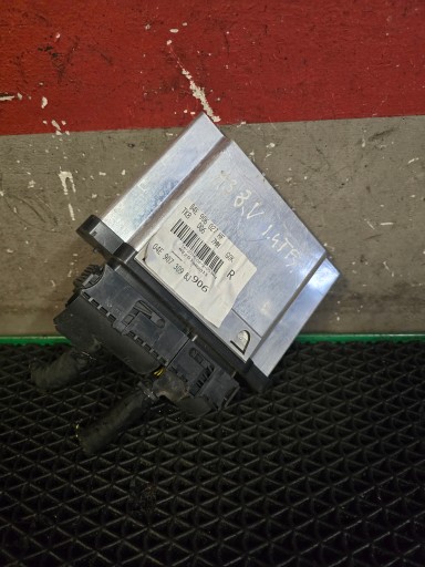 8V1927225A - Компьютерный контроллер двигателя audi a3 8v 1.5 tfsi седан 04e907309bj