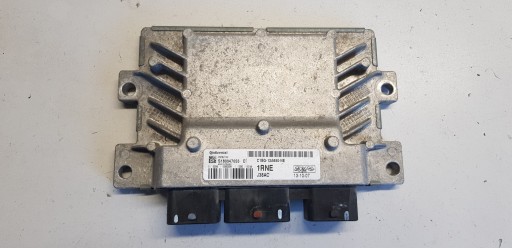 FORD FIESTA MK7 computer control unit of the engine