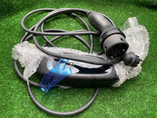 0005836004 - Зарядний пристрій MERCEDES TYP2 новий 8a A0005836004