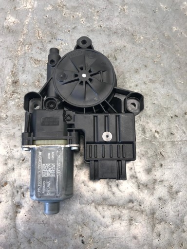 Мотор правого переднього вікна skoda fabia iii універсал 2q2959882