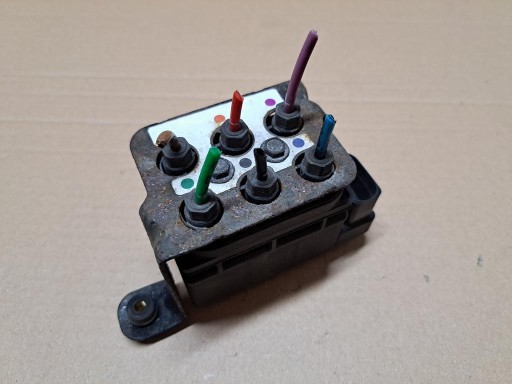 РАСПРЕДЕЛИТЕЛЬ ПНЕВМАТИКИ ПОДВЕСКИ AUDI A8 D3 15-1524-0005.2 (4)