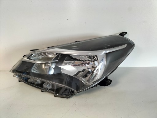 light front reflektor right TOYOTA YARIS III LIFT 14-17