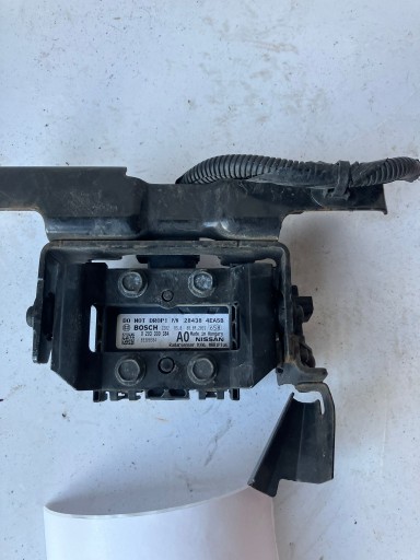RADAR staffa DISTRONIC QASHQAI J11 28438-4EA5B
