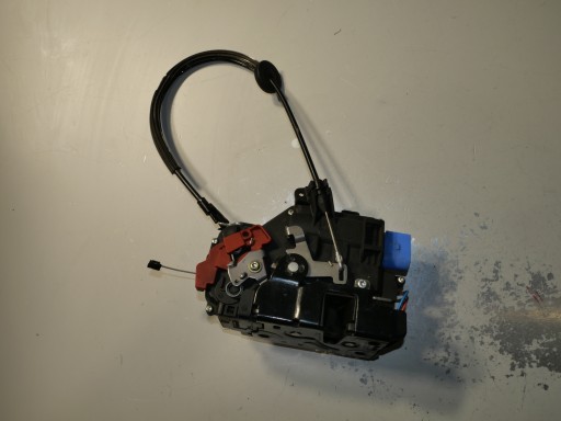 lock door SKODA VW SEAT AUDI 3D1837015AB
